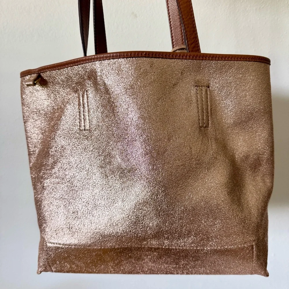 Fossil Reversible Slouchy Brown Tan Leather Metallic Rose Gold Handbag Tote Bag - Picture 11 of 16